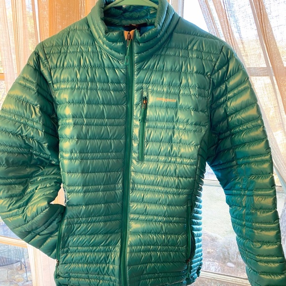 Patagonia Jackets & Blazers - PATAGONIA ULTRALIGHT DOWN JACKET • SMALL